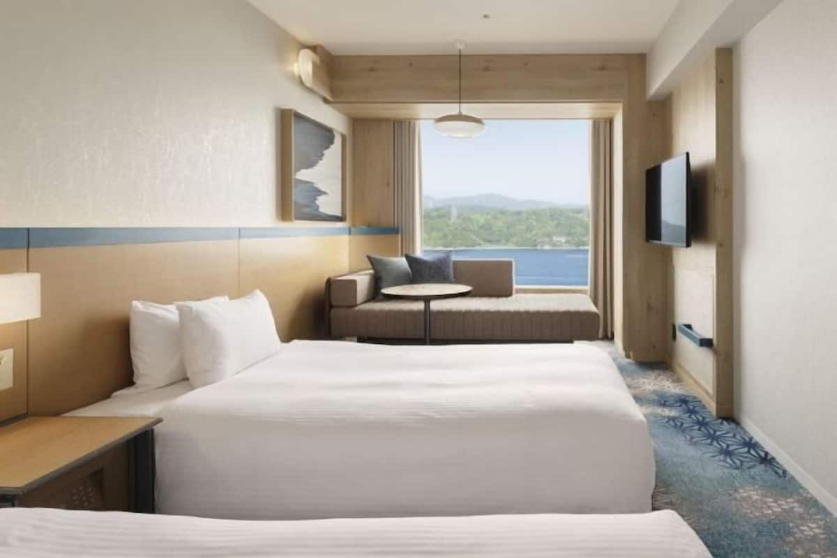 In-room safe, desk, iron/ironing board, free WiFi