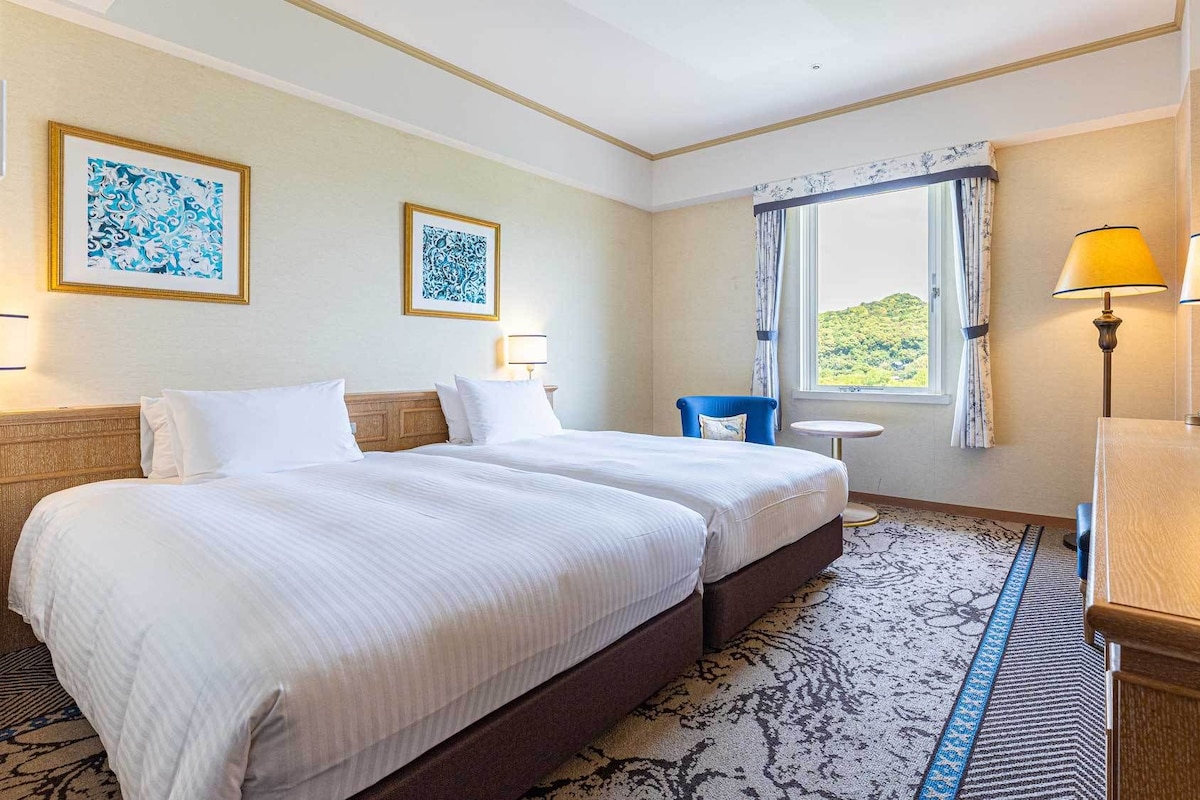 Mountain Side Symphony Connecting Room Non-smoking