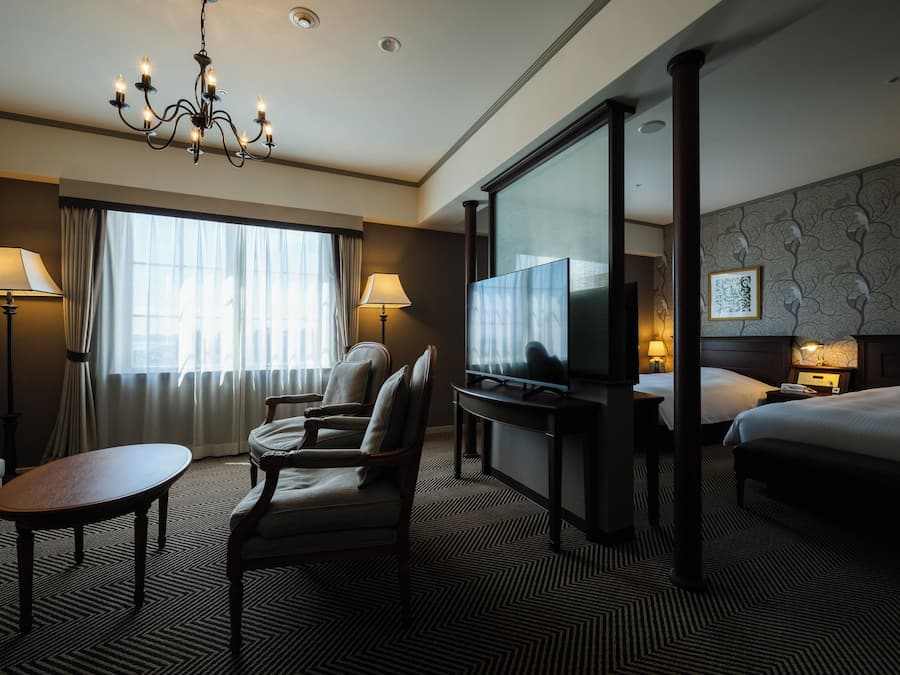 Junior Room (Suite)