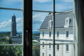 Junior Room (Suite) | 1 bedroom, premium bedding, down comforters, in-room safe