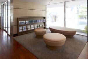 ロビー応接スペース