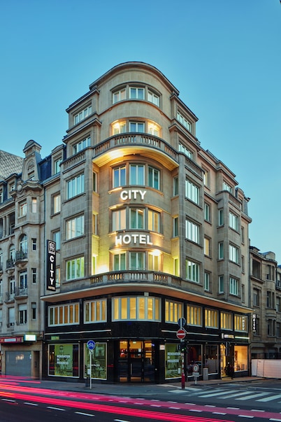 City Hotel