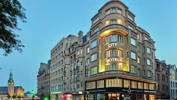 Front of property - evening/night