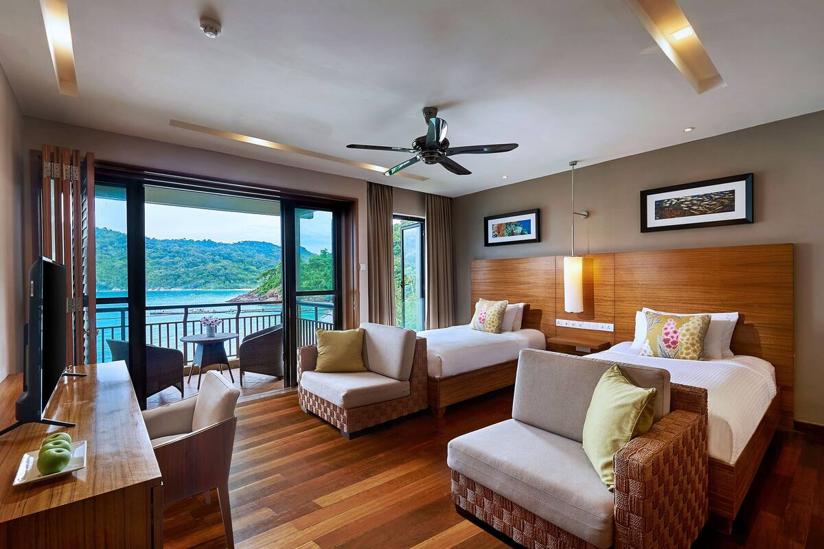 two-bedroom bay suite | living area | 30-inch tv with satellite channels
