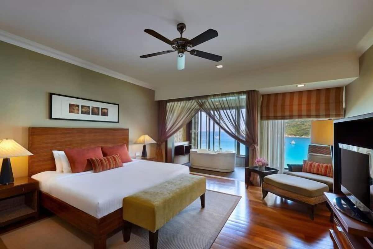 1 bedroom, minibar, in-room safe, desk
