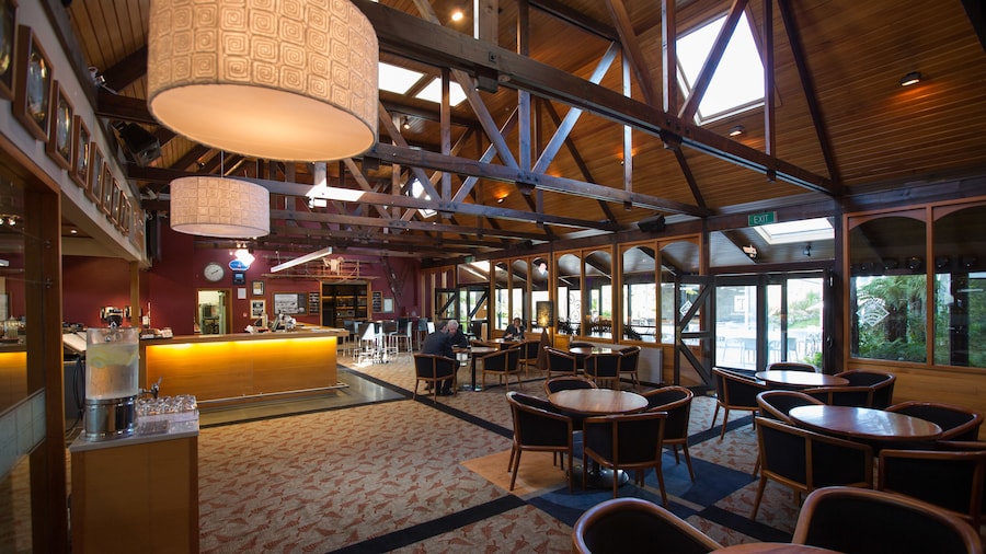Commodore Airport Hotel