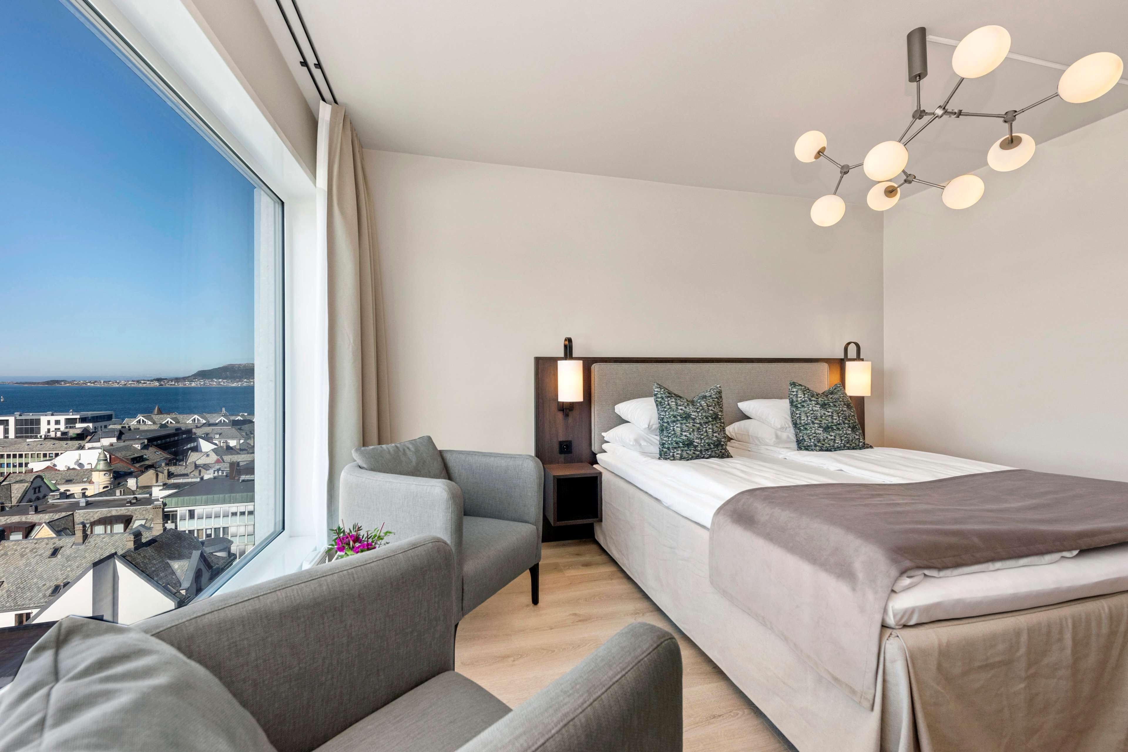 superior twin room | free cots/infant beds, free wifi, bed sheets