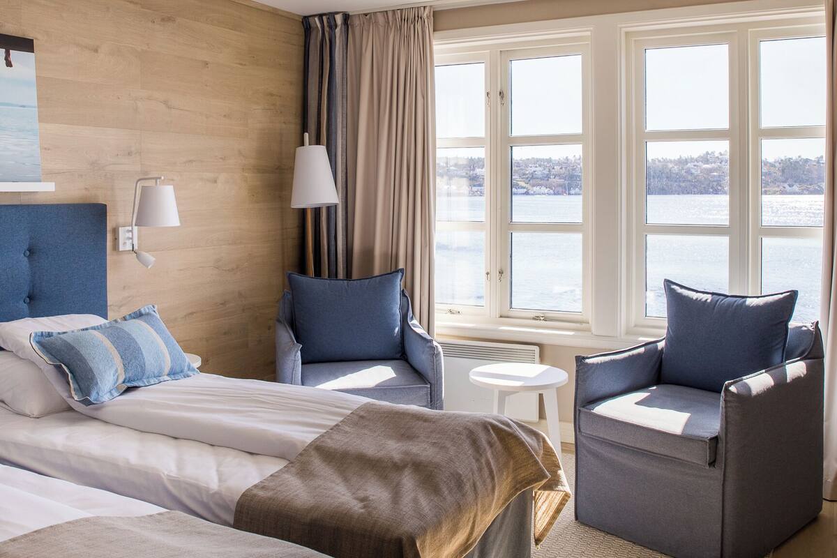 superior twin room, 2 single beds, non smoking | iron/ironing board, cots/infant beds, rollaway beds, bed sheets