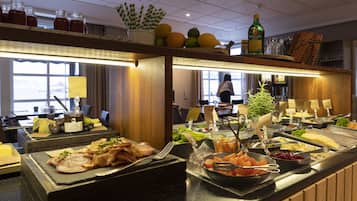Desayuno buffet incluido todos los días