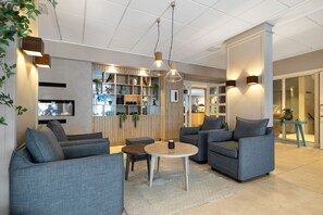Lobby sitting area - Clarion Hotel Tyholmen Arendal (Arendal)