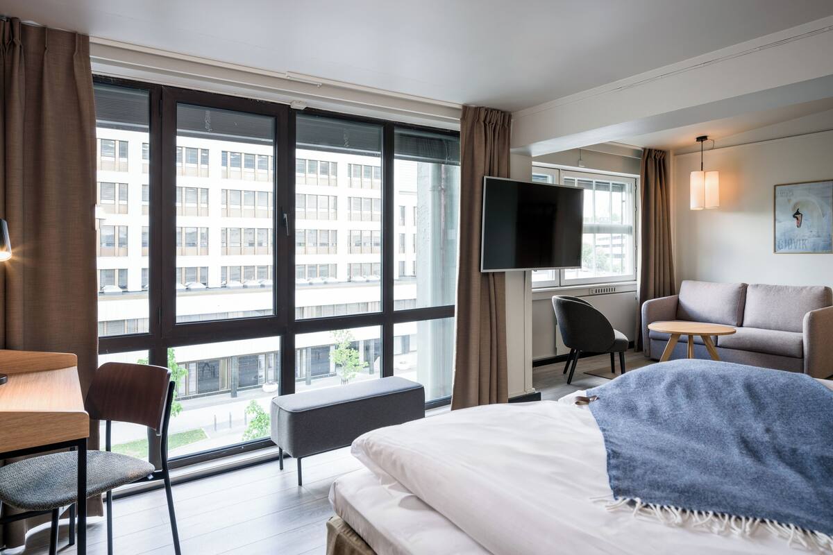 family room, 1 double bed with sofa bed, non smoking | premium bedding, pillow-top beds, desk, blackout curtains