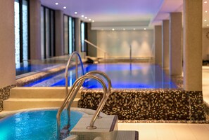 Bain à remous intérieur