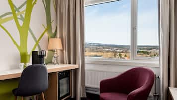 Superior Twin Room | Pillowtop beds, desk, laptop workspace, free WiFi