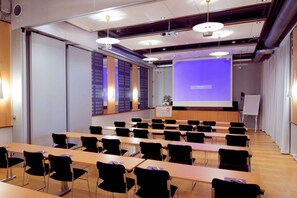 สถานที่จัดงานประชุม