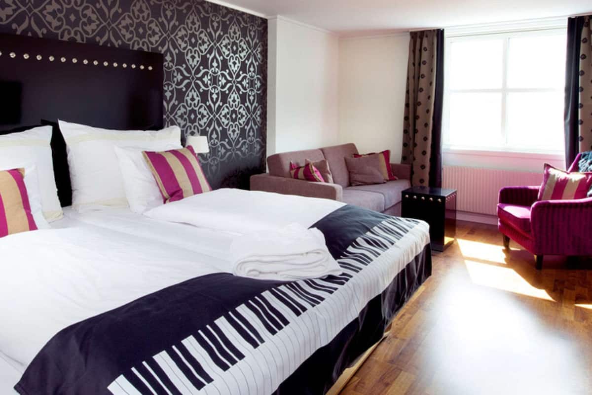 desk, laptop workspace, soundproofing, iron/ironing board