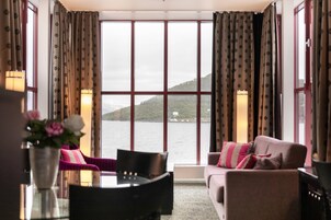 小型套房, 1 张双人床, 海洋景观 | 客房景观