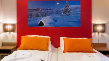 Superior Twin Room | 1 bedroom, desk, iron/ironing board, free WiFi
