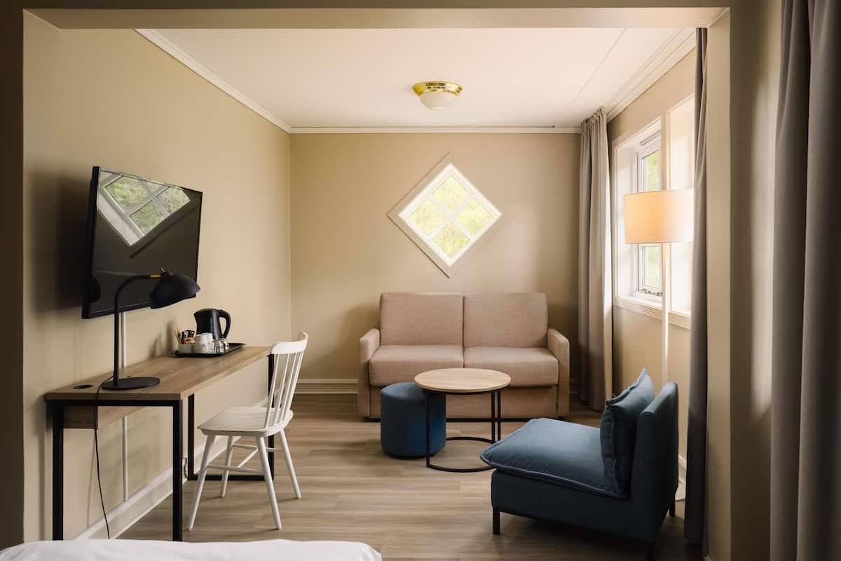 Superior Double Room | Pillowtop beds, iron/ironing board, free WiFi, bed sheets