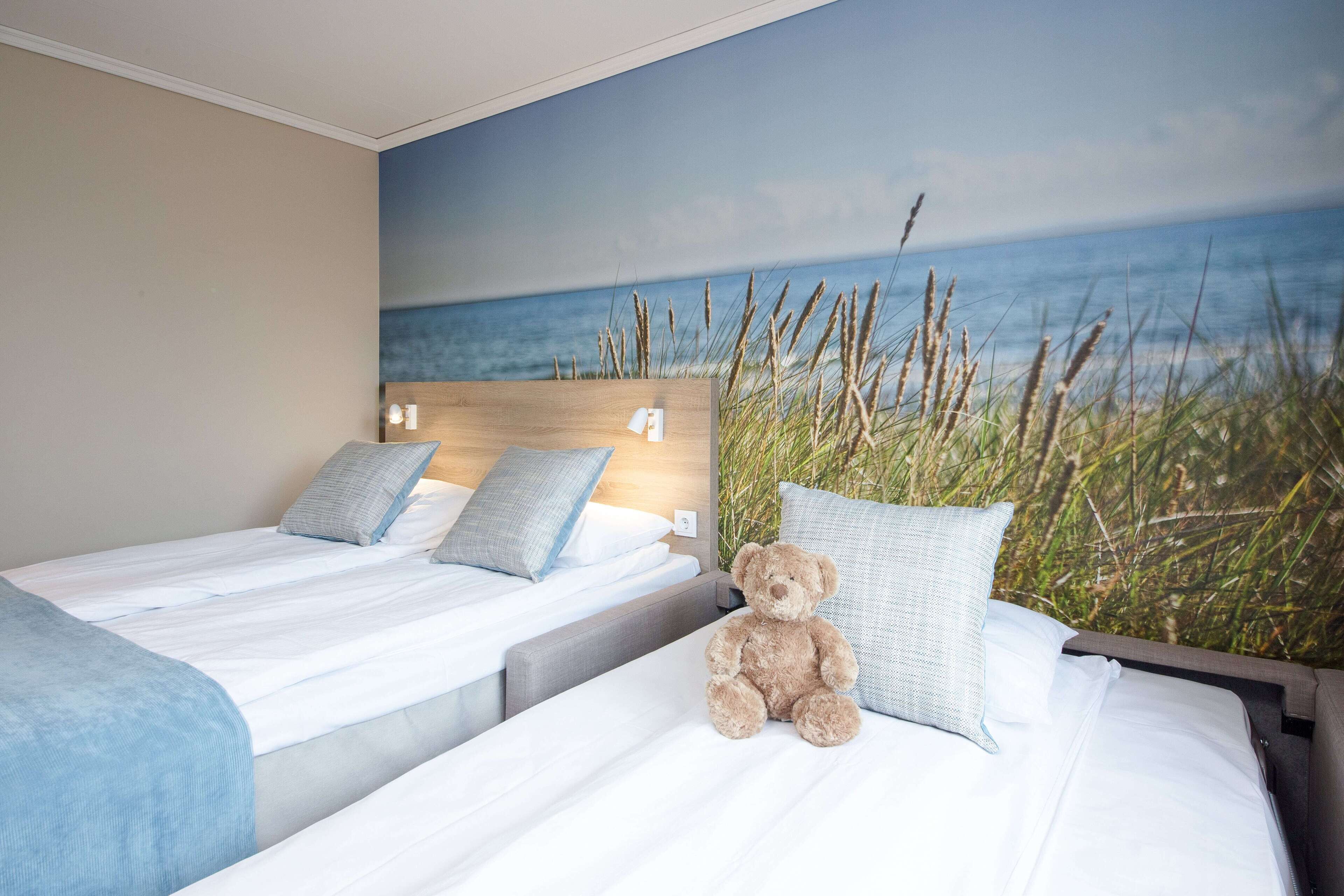 family room (standard) | pillow-top beds, iron/ironing board, free wifi, bed sheets