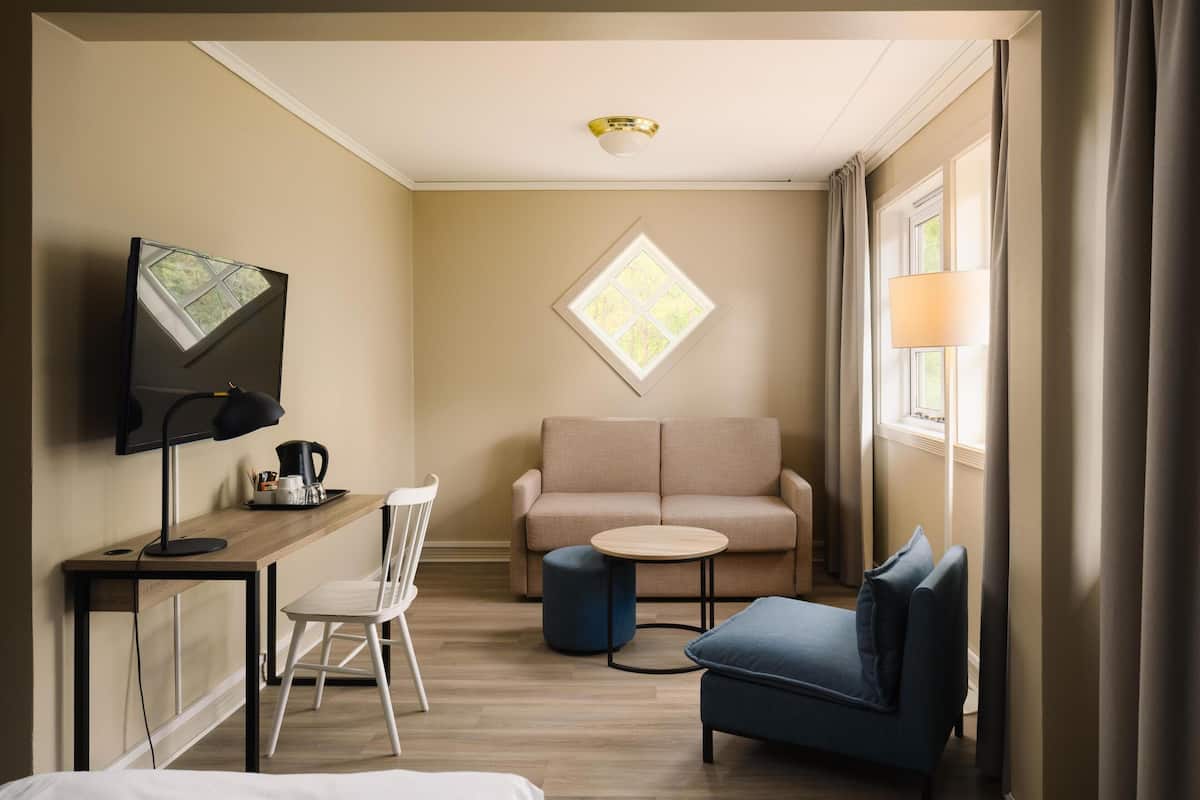 Superior Double Room | Pillow-top beds, iron/ironing board (on request), free WiFi