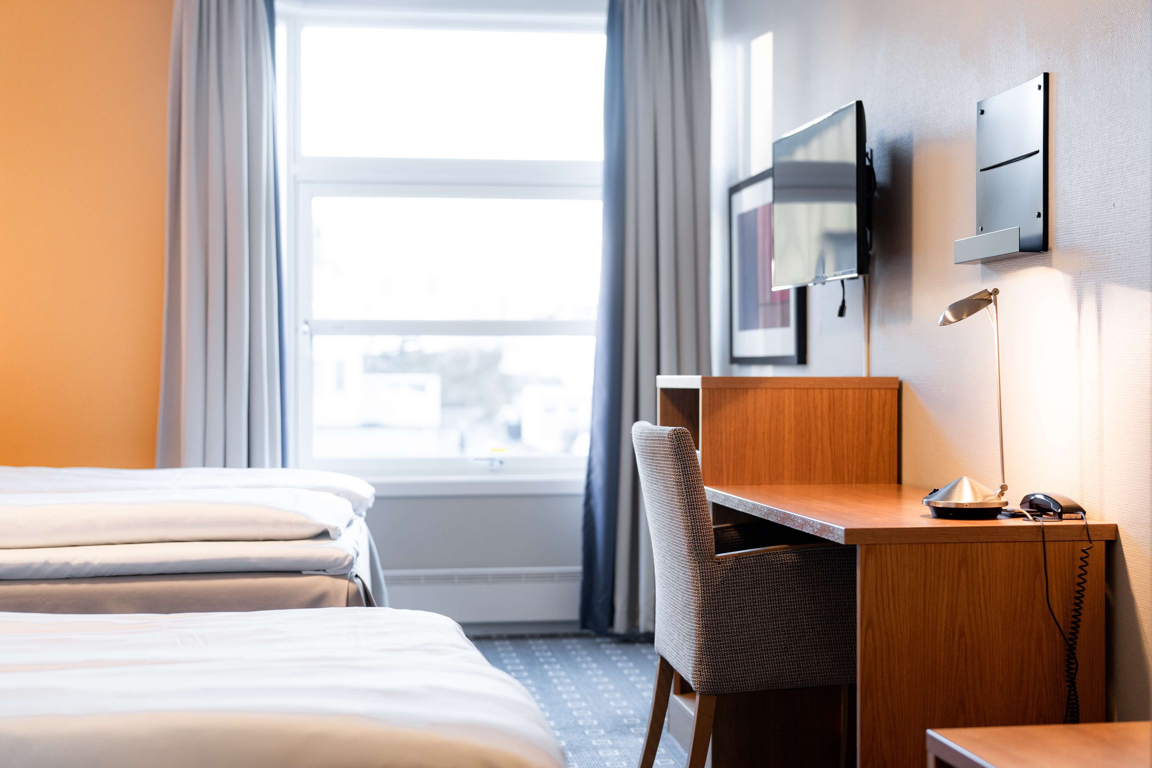 triple room | 1 bedroom, desk, laptop workspace, blackout curtains