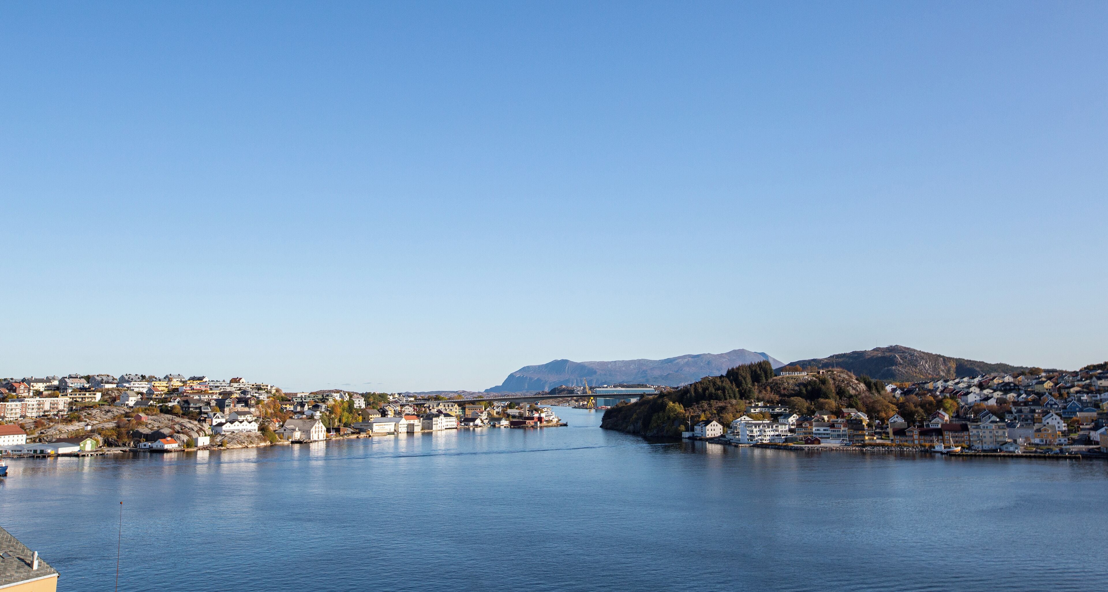 standard twin room, non smoking, ocean view | 1 bedroom, desk, cots/infant beds, rollaway beds