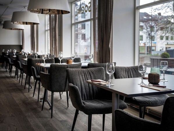 Restaurant - Quality Hotel Grand Kristiansund (Kristiansund)