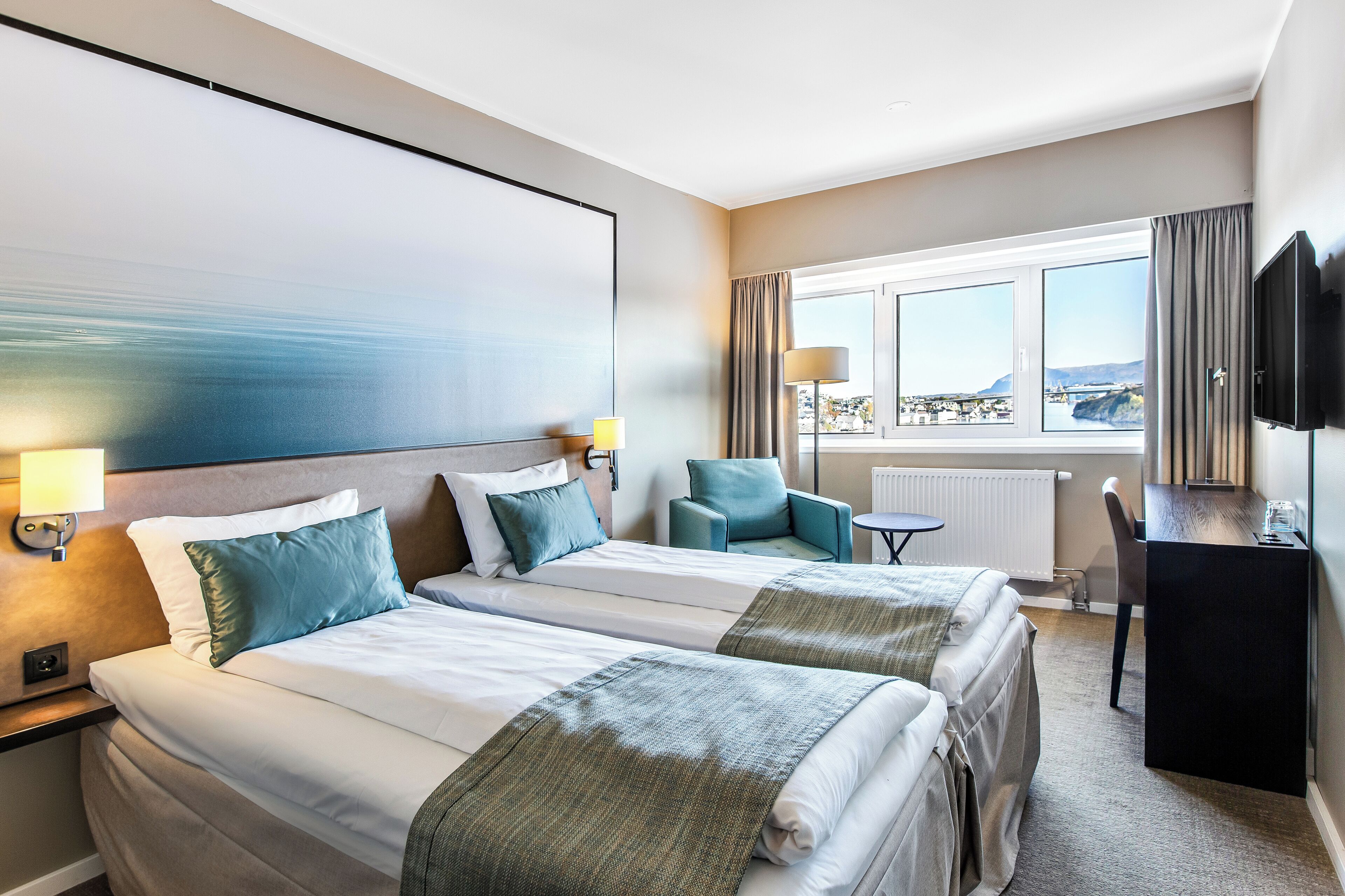 Standard Room, 2 Single Beds, Non Smoking | Desk, cots/infant beds, rollaway beds, free WiFi