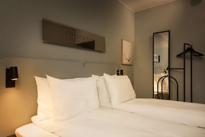 Economy Twin Room | 1 bedroom, blackout drapes, free WiFi, bed sheets
