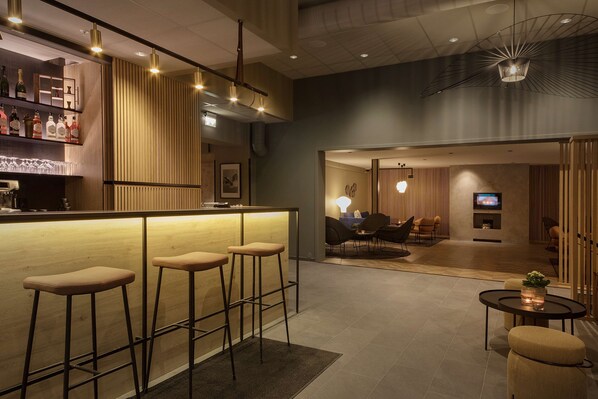 Lobby-Lounge