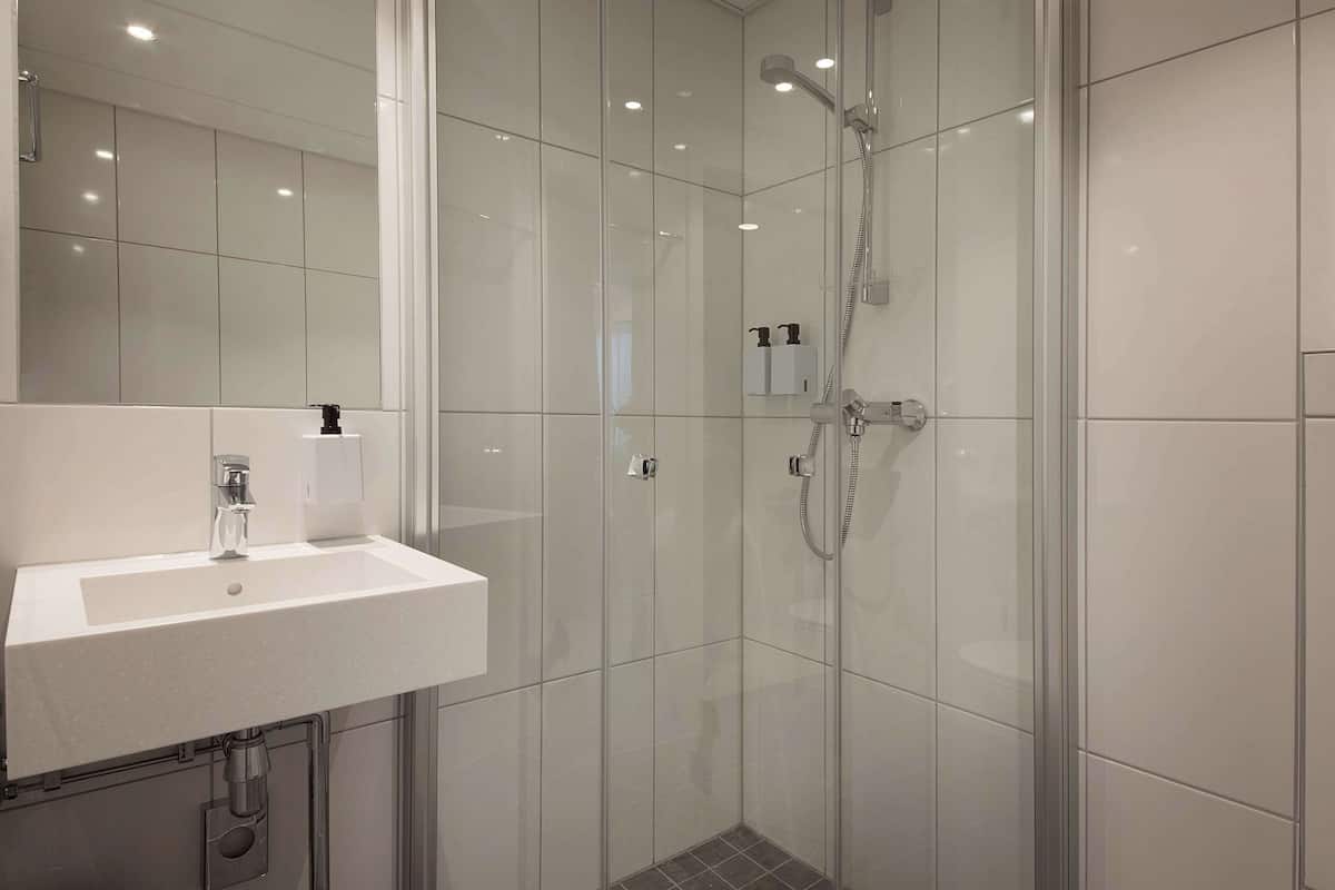 Superior Twin Room | 1 bedroom, blackout drapes, free WiFi, bed sheets