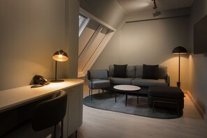 Junior Suite | Blackout drapes, free WiFi, bed sheets