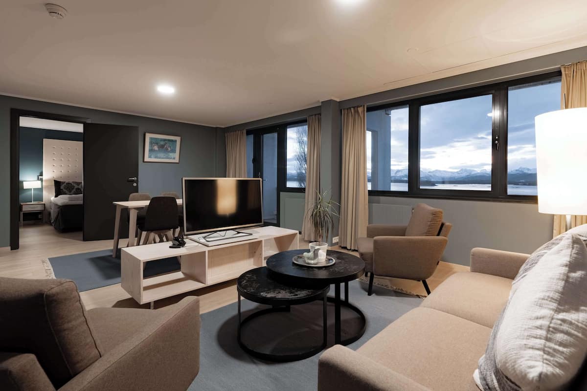 Suite (Master)