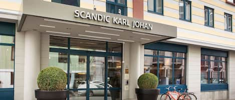 Entrada al alojamiento