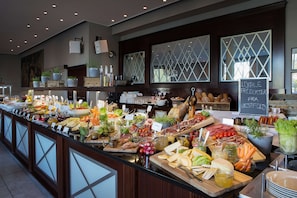 Desayuno buffet incluido todos los días