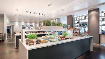 Free daily buffet breakfast