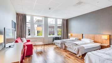 Ropa de cama de alta calidad, minibar, escritorio y cortinas blackout