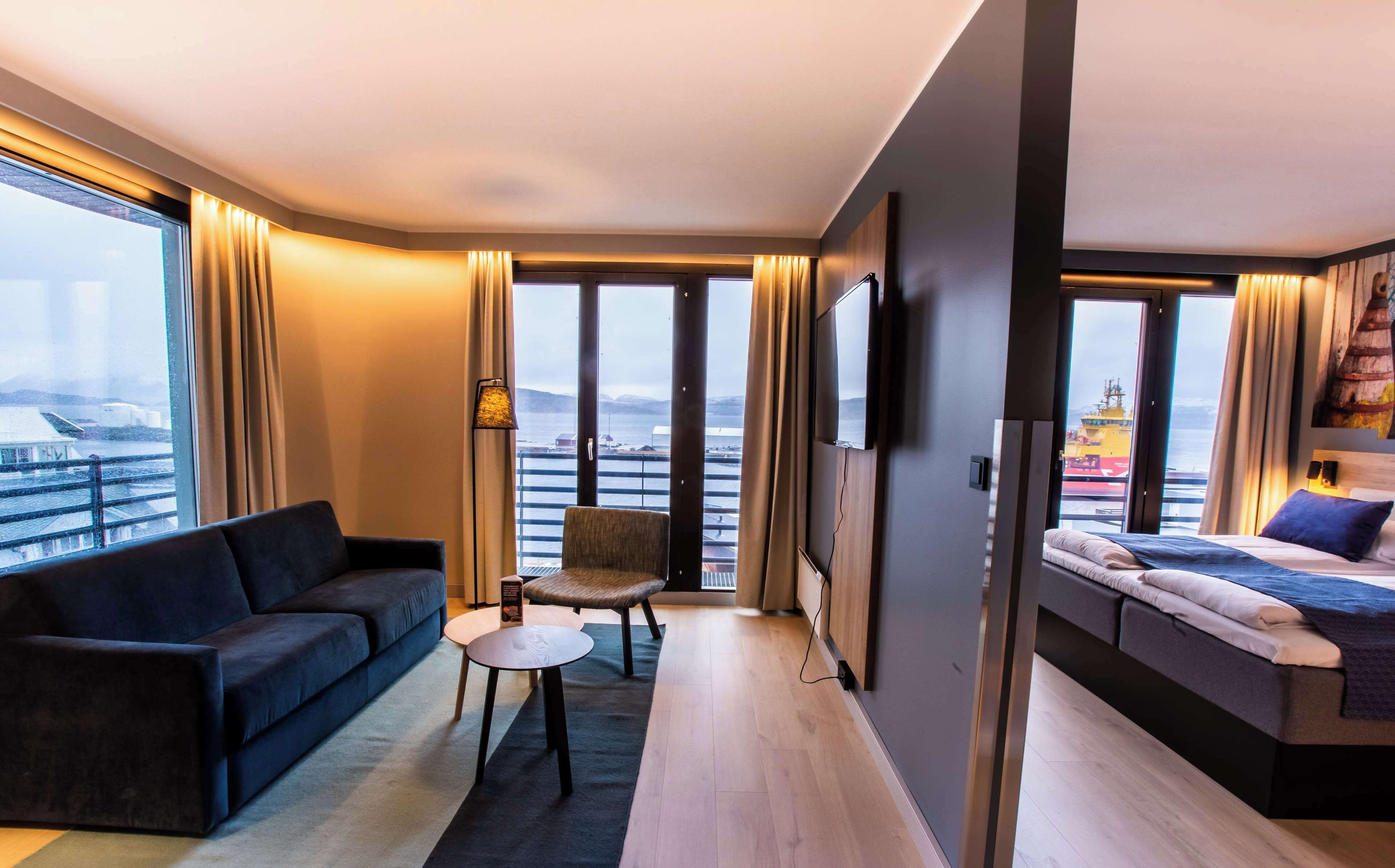 小型双人房 | 办公桌、笔记本电脑工作区、隔音、免费婴儿床