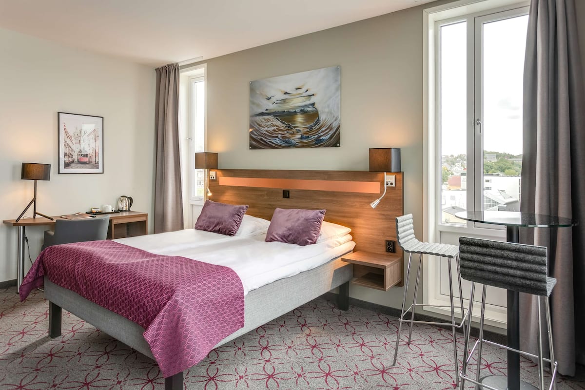 Superior Room, 1 Queen Bed