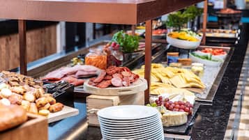 Desayuno buffet incluido todos los días