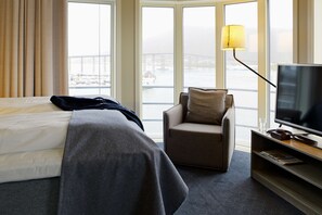 Chambre Standard, 1 très grand lit | Coffre-fort, bureau, espace de travail pour ordinateurs portables