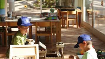 Area giochi per bambini (all'aperto)