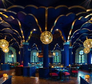 12 restaurants, breakfast, lunch, dinner served; French cuisine