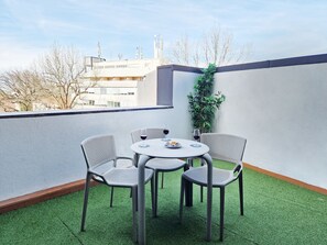 Deluxe Suite | Terrace/patio