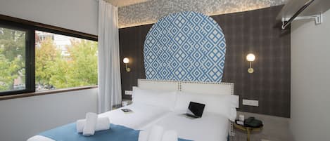 Standardværelse - 2 enkeltsenge | 1 soveværelse, minibar, pengeskab på værelset, skrivebord