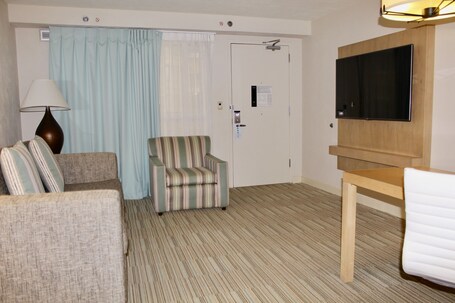 Embassy Suites by Hilton San Juan Hotel Casino - Image 48
