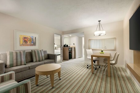 Embassy Suites by Hilton San Juan Hotel Casino - Image 42