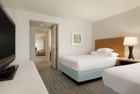 Embassy Suites by Hilton San Juan Hotel Casino - Image 105