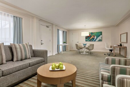 Embassy Suites by Hilton San Juan Hotel Casino - Image 46