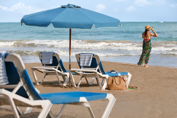 Beach nearby, sun loungers, beach umbrellas, beach towels